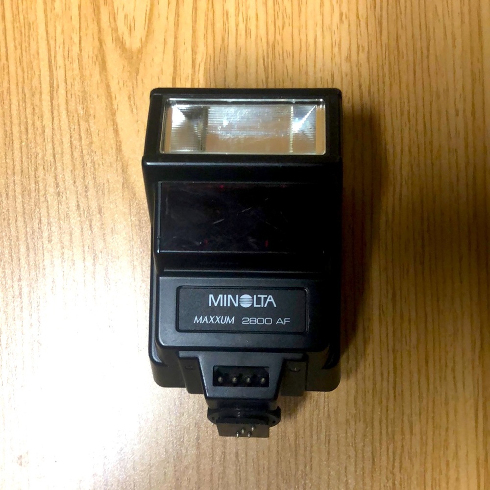 Camera flash attachment from MinO.LTA